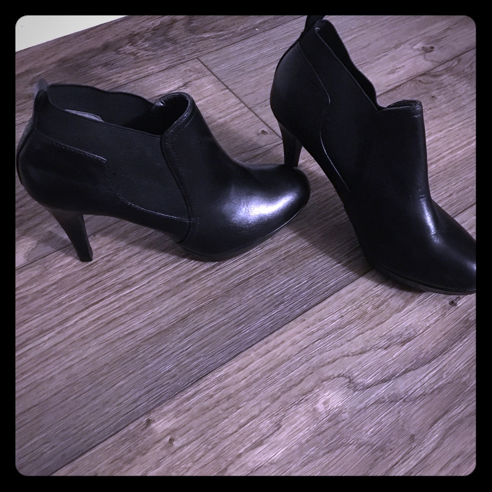 Black shoes